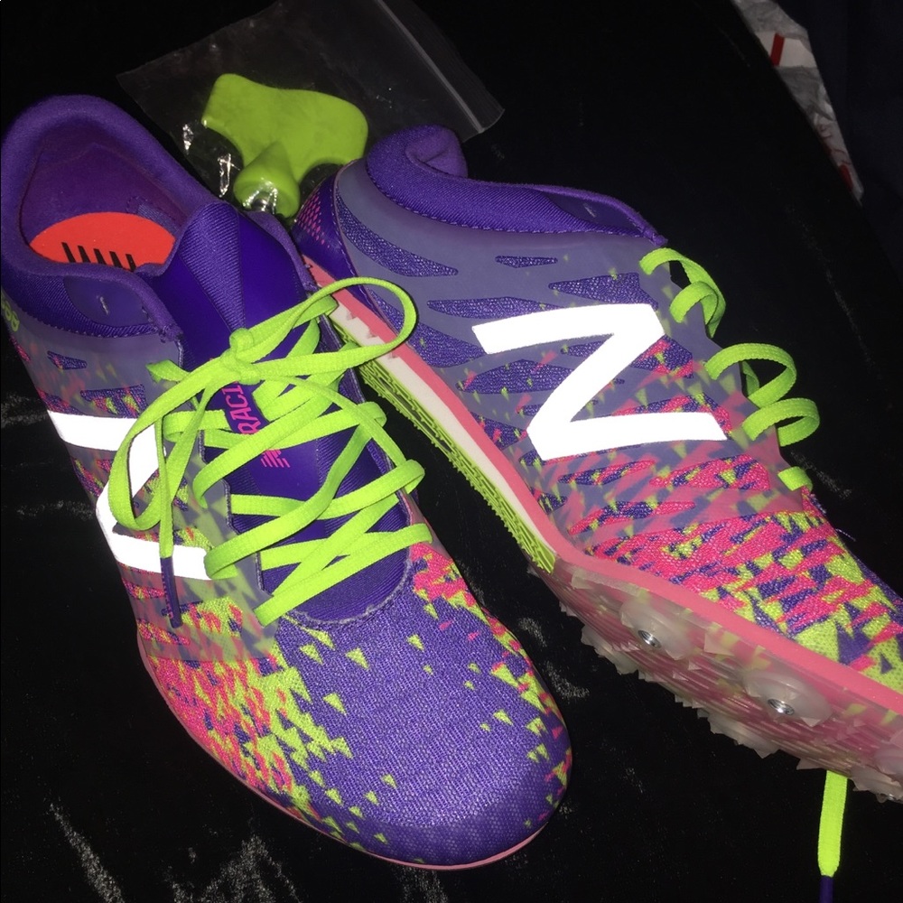 New unworn Neon newbalance MD500 racing shoes